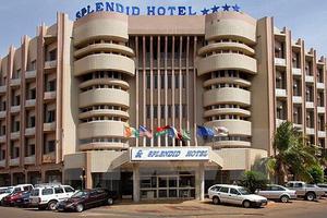 Dùng chất nổ tấn công giải cứu 12 con tin tại Burkina Faso