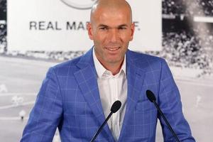 Huấn luyện viên Zinedine Zidane đi vào lịch sử của Real Madrid