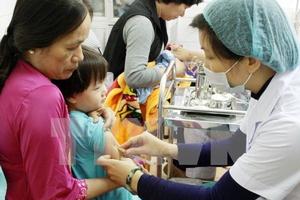 Tỷ lệ phản ứng nặng sau tiêm Quinvaxem và Pentaxim là "tương đương"