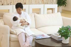 Thai phụ nín đẻ chờ ngày chính sách một con hết hiệu lực