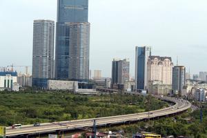 Nên đầu tư công trình giao thông trọng điểm nào?