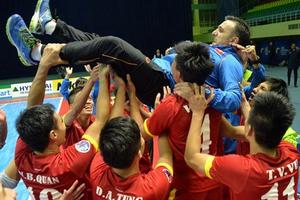 Lập kỳ tích, tuyển Futsal Việt Nam được thưởng 1 tỷ đồng