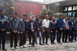 Cảnh sát hình sự hoá trang xử lý 16 'cò mồi' ở chùa Hương