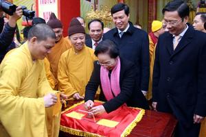 Tưng bừng khai hội Yên Tử