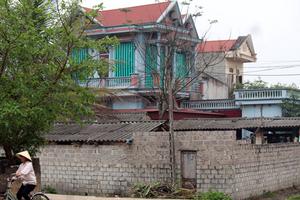 Dân điêu đứng vì mua tài sản của Cơ quan THA