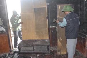 Thiêu chết bản thân và con của người tình