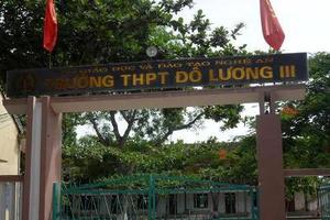 Bắt 5 đối tượng xông vào trường đánh thầy giáo và học sinh