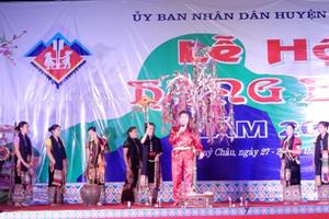 Phong tục độc, lạ của người Thái miền Tây xứ Nghệ