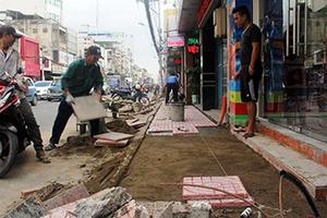 Dùng tiền phúc lợi làm vỉa hè nghìn tỷ