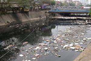 Nguồn nước sông ngày càng ô nhiễm nghiêm trọng