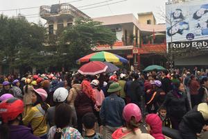 Hai đối tượng đầu thú cùng 1 khẩu súng, 4 viên đạn