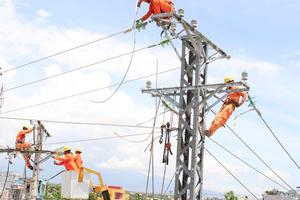 Phấn đấu đạt tỷ lệ tổn thất điện năng 6,2%