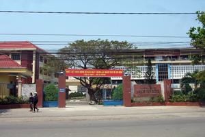 Trường Đại học Phạm Văn Đồng chi sai tiền tỷ