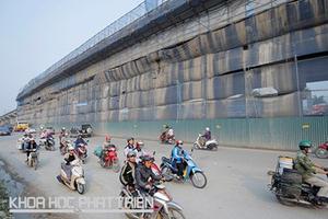 Thủy ngân lơ lửng giữa trời hè Hà Nội