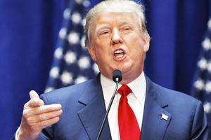 Phát ngôn bạo miệng của Donald Trump bắt đầu phản chủ