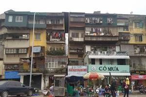 Dài cổ chờ di dời khỏi chung cư cũ