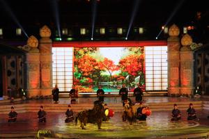 Rực rỡ sắc màu đêm khai mạc FESTIVAL 2016