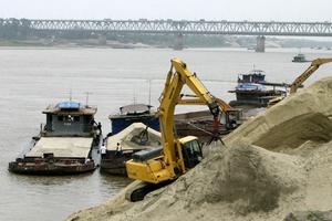 Hà Nội quyết xử triệt để khai thác khoáng sản trái phép