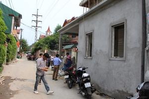 Một thợ sắt bị điện cao thế phóng tử vong