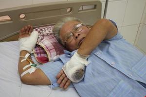 Bị chém lìa ngón tay, nghi liên quan đến chống tiêu cực?