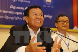Phó Chủ tịch CNRP vướng bê bối tình dục với một thợ cắt tóc