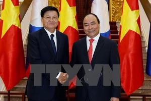 Thủ tướng Nguyễn Xuân Phúc đón, hội đàm với Thủ tướng Lào