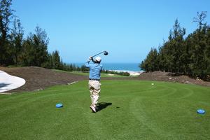 Khách hàng thích thú “Trải nghiệm thiên đường biển xanh FLC Quy Nhơn”