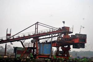 Bán dự án 8.000 tỉ thành đống sắt gỉ ra sao?