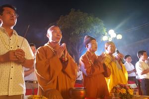 Quảng Yên, Quảng Ninh: Hàng ngàn người tham dự Phật đản 