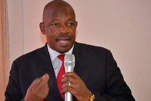 Say xỉn đến họp quốc hội, bộ trưởng mất chức