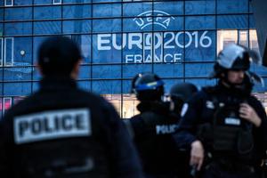 Nỗi đe dọa “mục tiêu mềm” trước thềm Euro 2016