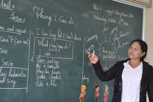 Dạy SGK song ngữ trong trường học: Thông tin bất ngờ