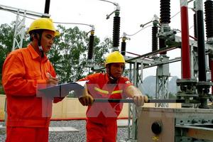EVN Hà Nội mở đường dây nóng phục vụ khách hàng dịp cao điểm
