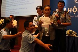 Bí thư Đinh La Thăng giải quyết lùm xùm ĐH Hoa Sen