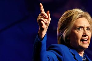 Đối phó Trung Quốc ở Biển Đông, Hillary Clinton sẽ rắn hơn Obama