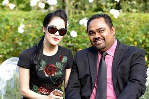 Thu Phương: 'Dũng Taylor vẫn đeo đuổi, cầu hôn tôi mỗi ngày'