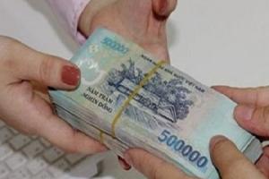Chồng nhận tiền chạy án, thư ký tòa bị tạm đình chỉ công tác