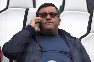 Siêu cò Mino Raiola làm tiền MU vụ Pogba như thế nào?