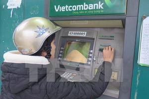 Nâng hạn mức rút tiền lên 5 triệu đồng, máy ATM hoạt động 24/7