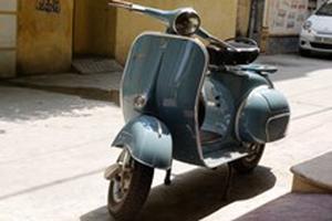 Triệt phá một băng nhóm làm giả giấy tờ xuất khẩu xe Vespa cổ