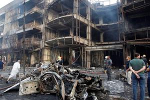 IS đánh bom trung tâm Baghdad, 79 người chết