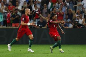 Người hùng tuyển Bồ Đào Nha xô đổ kỷ lục của Ronaldo