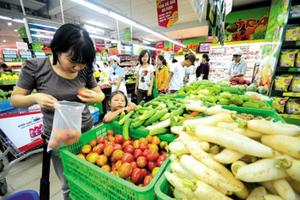 Doanh nghiệp tăng giá ngầm, người tiêu dùng bị "móc túi"