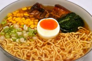 Đại gia thu hơn 20.000 tỷ đồng mỗi năm nhờ bán mỳ gói cho người Việt