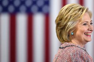 Hillary làm nên lịch sử