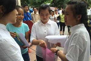 Đề thi Ngoại ngữ khó nhằn