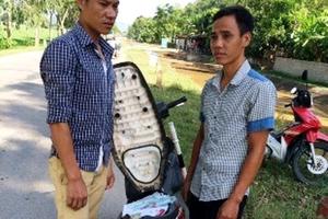 Giấu ma túy trong cốp xe bị cảnh sát giao thông bắt giữ