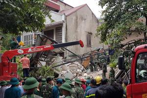 Vụ sập nhà phố cổ Hà Nội: Đang điều tra nguyên nhân, xem xét trách nhiệm