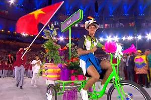 Cờ Việt Nam tung bay tại Olympics 2016