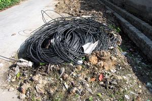 Giả nhân viên viễn thông cắt trộm hàng trăm mét dây cáp điện thoại